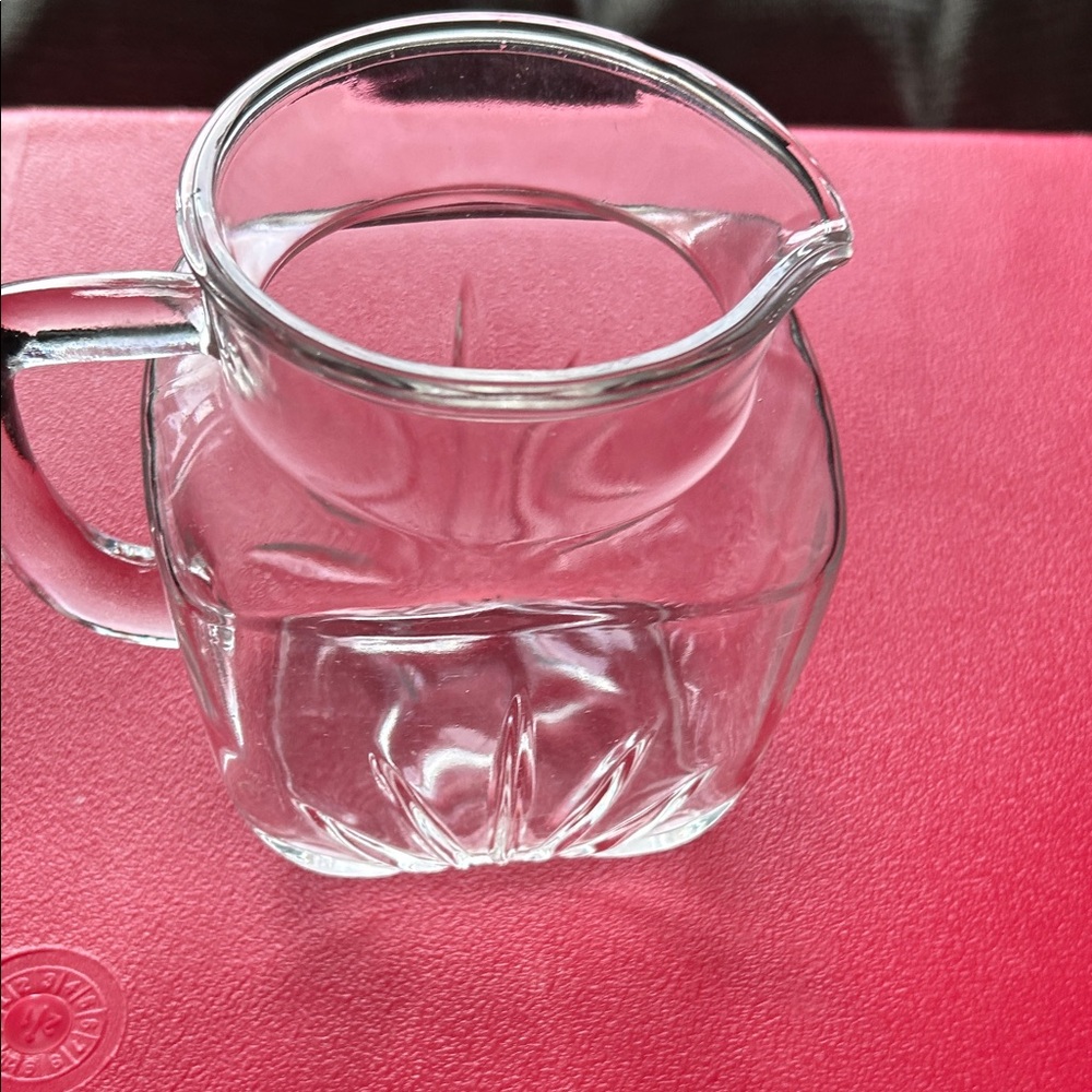Vtg. Federal Glass 1 qt. Clear Star Pitcher.